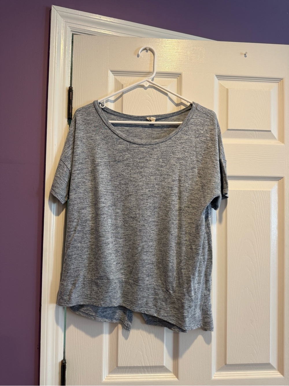 Relaxed Short-Sleeve Heathered Gray Tee for Women